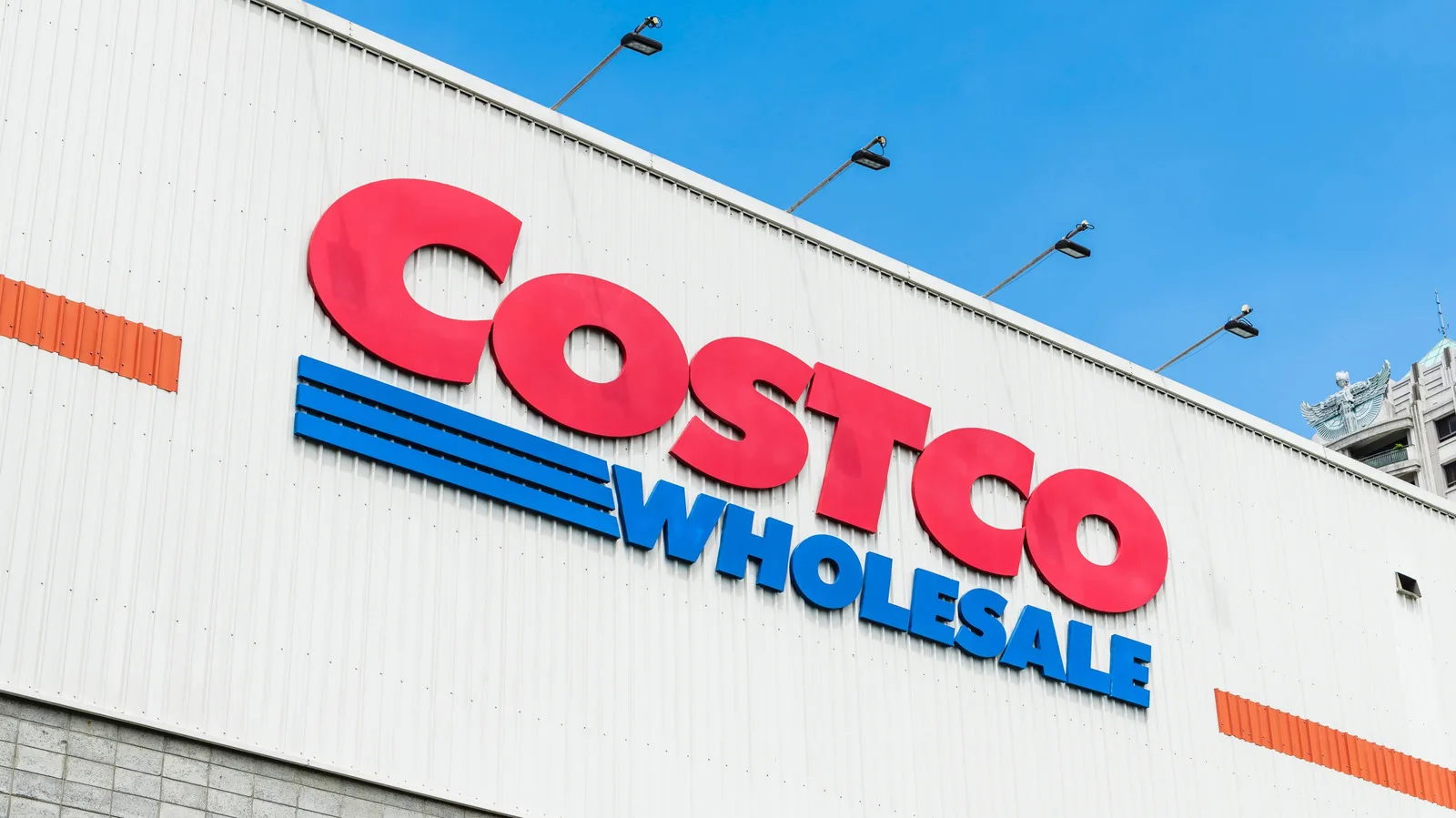 6 Portable Entertainment Gadgets To Buy From Costco (And 5 To Skip)