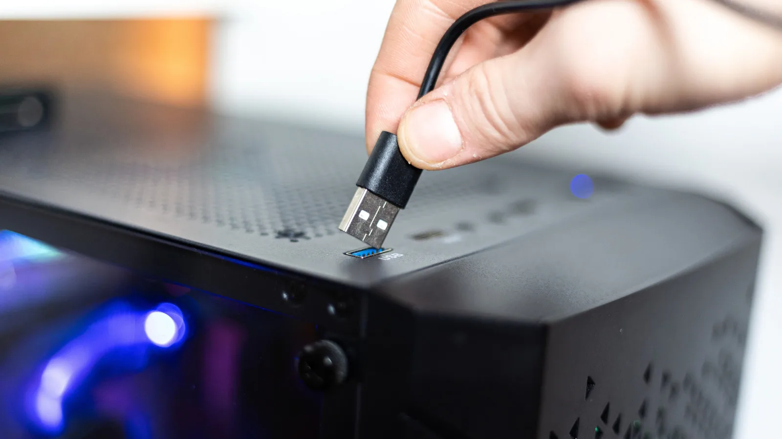 What Is An 'Always On' USB Port & How Can You Tell If One Is Or Isn't?