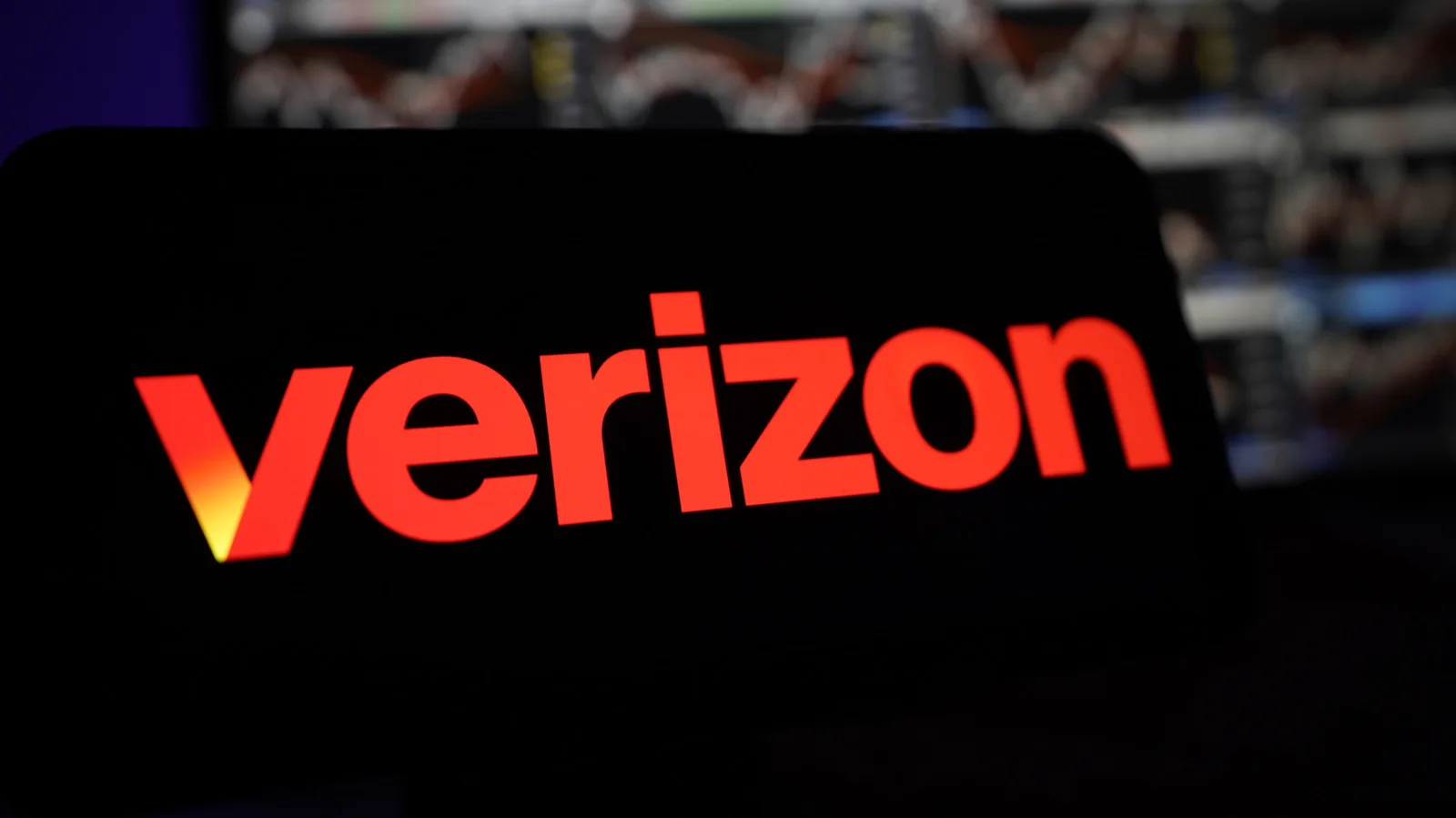 Yes, Verizon Got A New Logo In The 2020s: Here's When (And How) It Changed