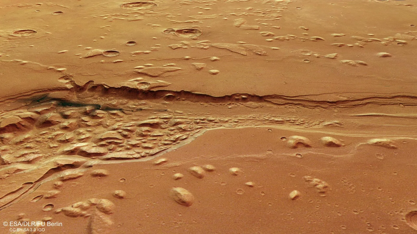Antike Mega-Fluten zerrissen einst den Mars und hinterließen diese riesige Narbe