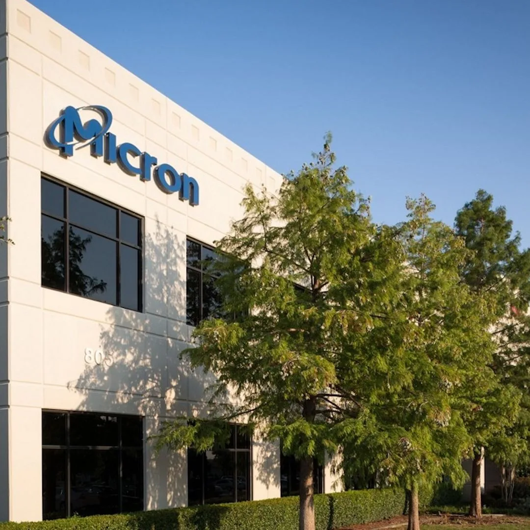 Micron startet in Virginia Produktion der fortschrittlichsten US-DRAM-Speicher; Kapazitätsausbau soll DDR4-Mangel für Automobil- und Verteidigungssektor lindern