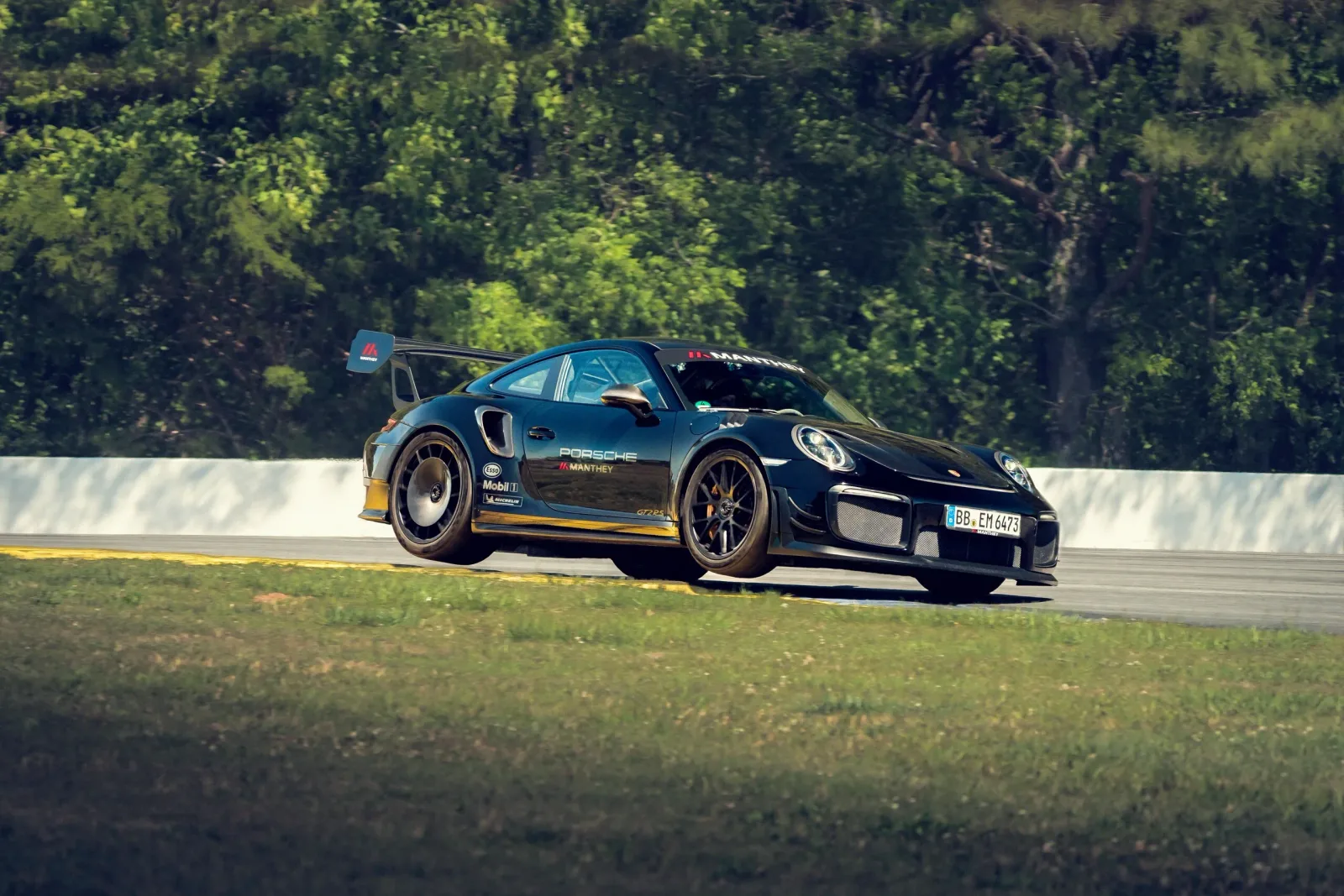 Chevy's New Corvette ZR1 Set A Record At Road Atlanta. A 2019 Porsche Just Took It Back | Carscoops