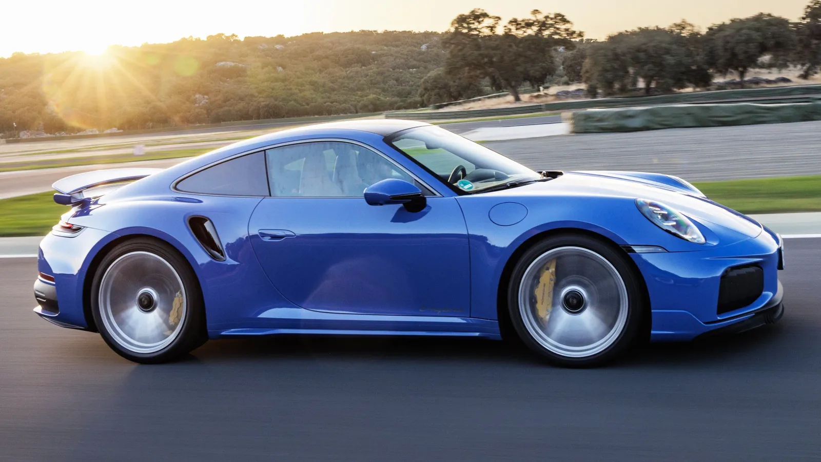 Porsche könnte Stellen und Produktion kürzen, um schwache Margen zu retten