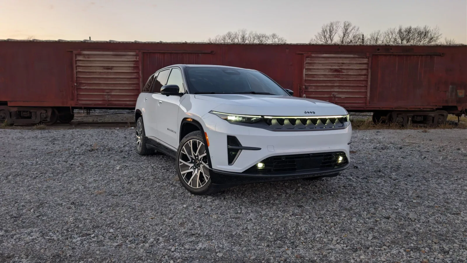 2026 Jeep Wagoneer S: Schnelle, komfortable SUV mit falschem Emblem – Test