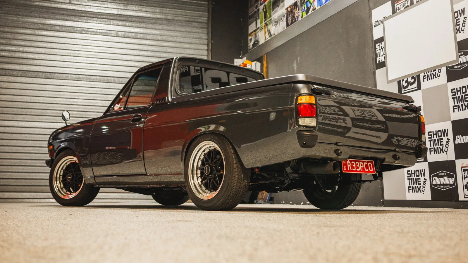 Dieser schmutzige Datsun 1200 Pickup verbirgt einen aufgeladenen Nissan-Motor
