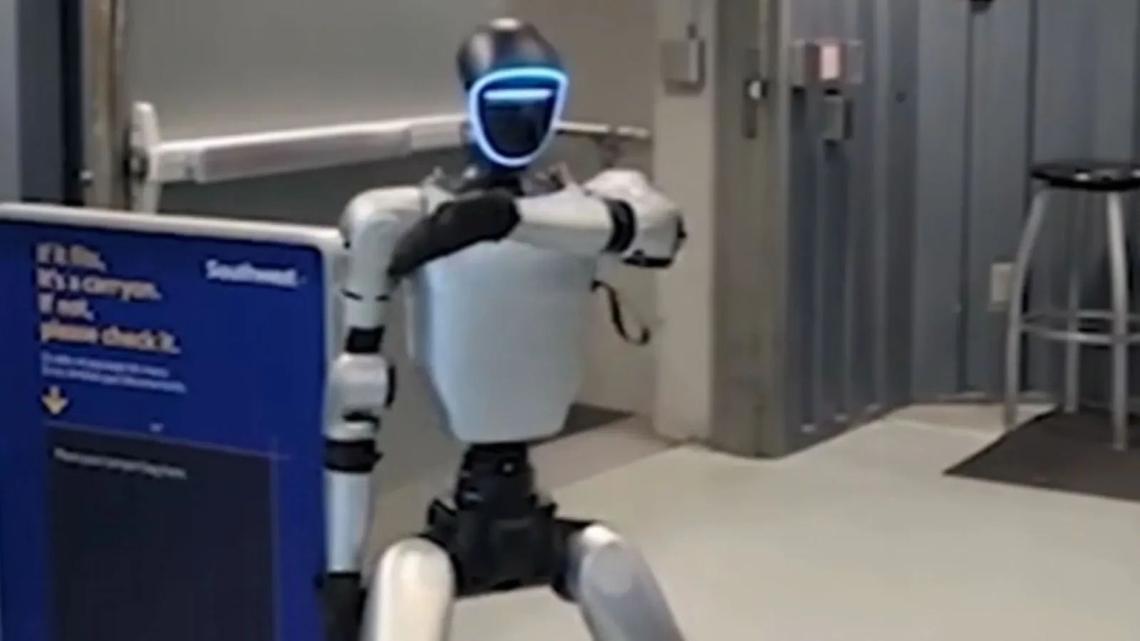 US-Humanoider-Roboter verzögert Flug wegen verbotener Akkugröße