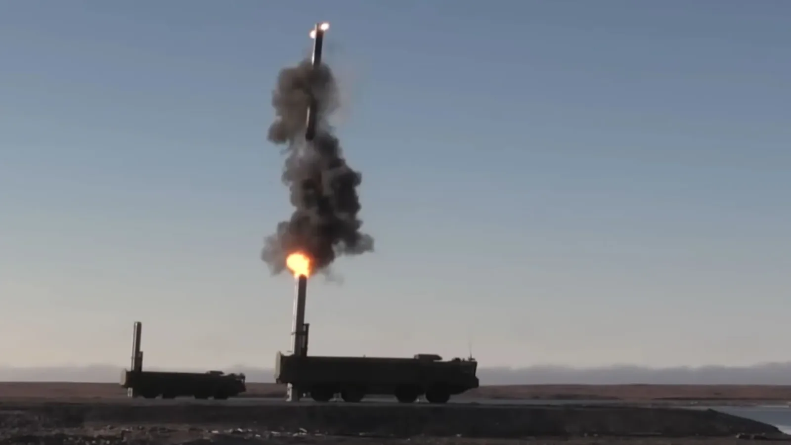 Russland übt in der Arktis militärische Machtdemonstration mit mobilem Raketenangriff von 186 Meilen