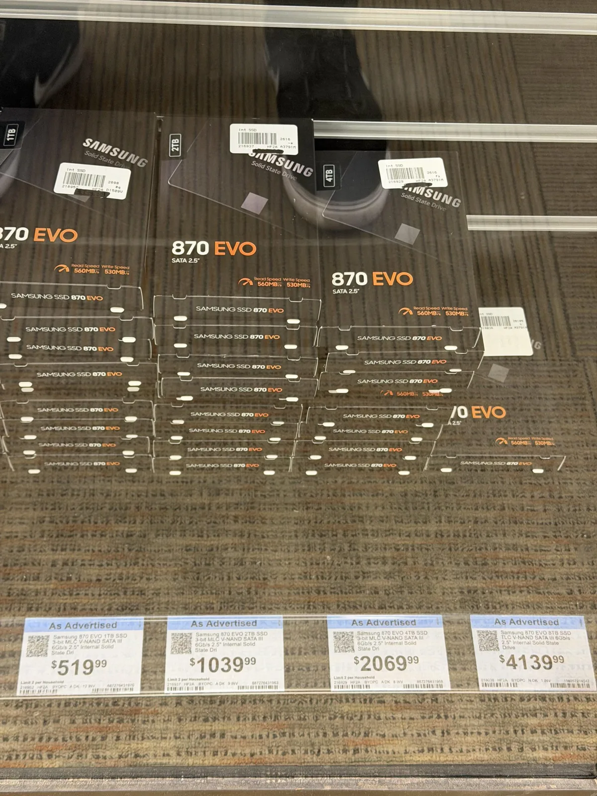 Samsung 8-GB SATA-SSD für 4.139 Dollar bei Micro Center: Preis schlägt sogar High-End NVMe-Laufwerke