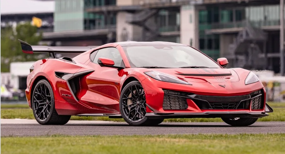 Corvette ZR1X feuert 250 Kerzen ab, um US-Jubiläum zu feiern