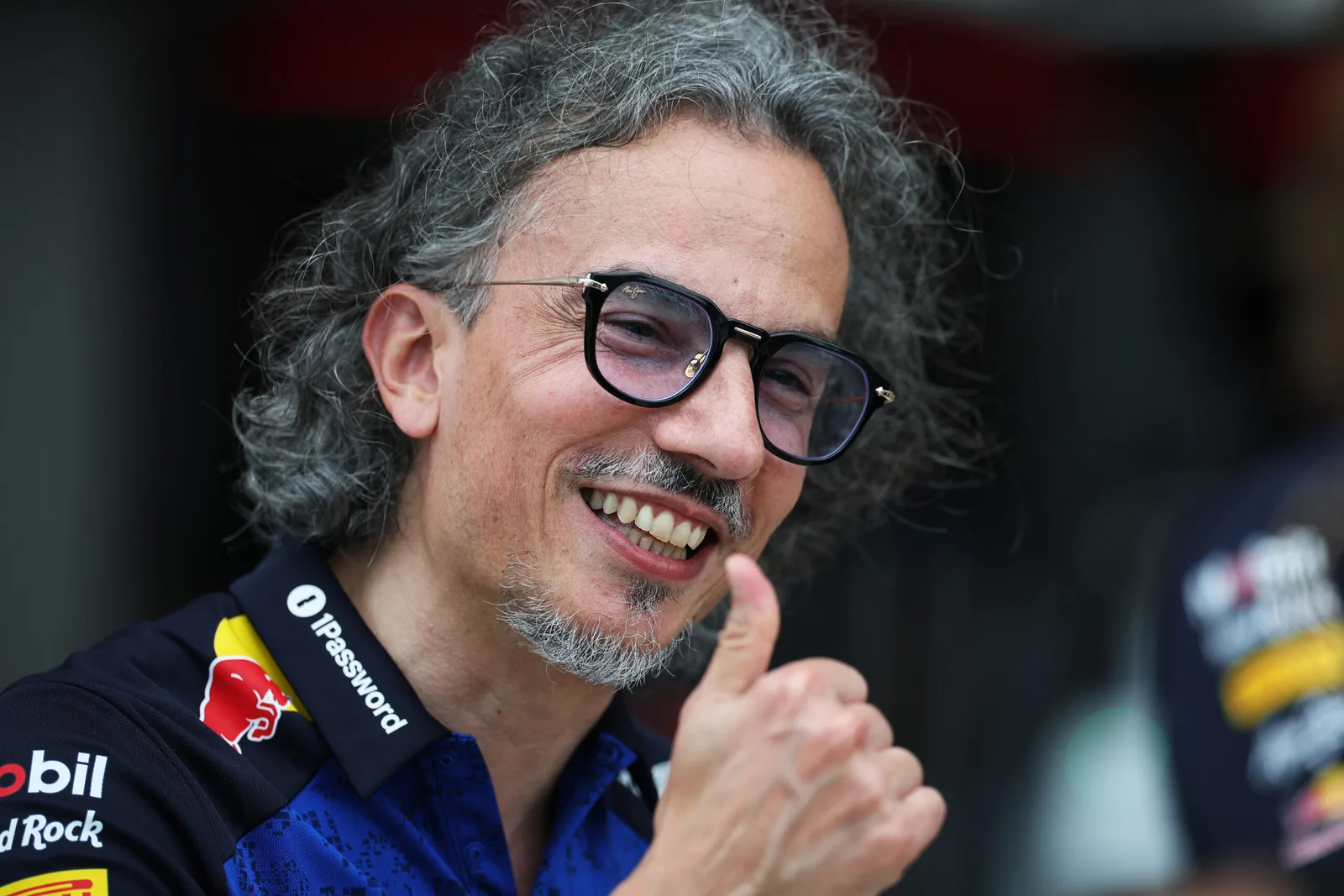 Red Bulls „Macarena“-Heckflügel löst Ferrari-Kopier-Vorwürfe aus: Laurent Mekies dementiert dies