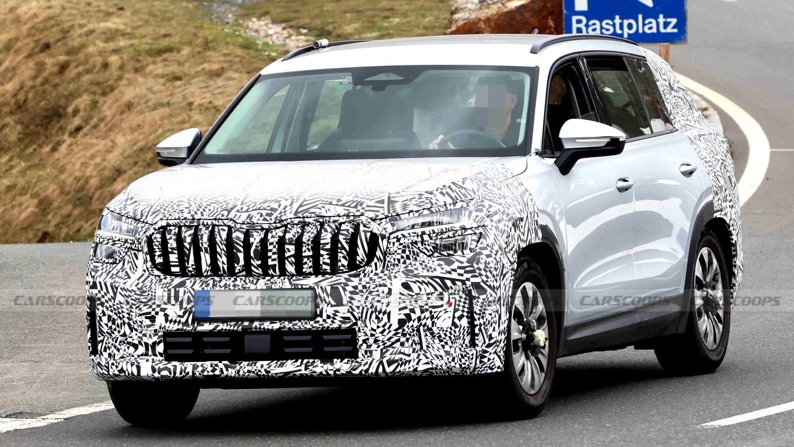 Skoda's Popular Kodiaq Is Getting A Facelift, And The RS Could Cross 300 HP | Carscoops