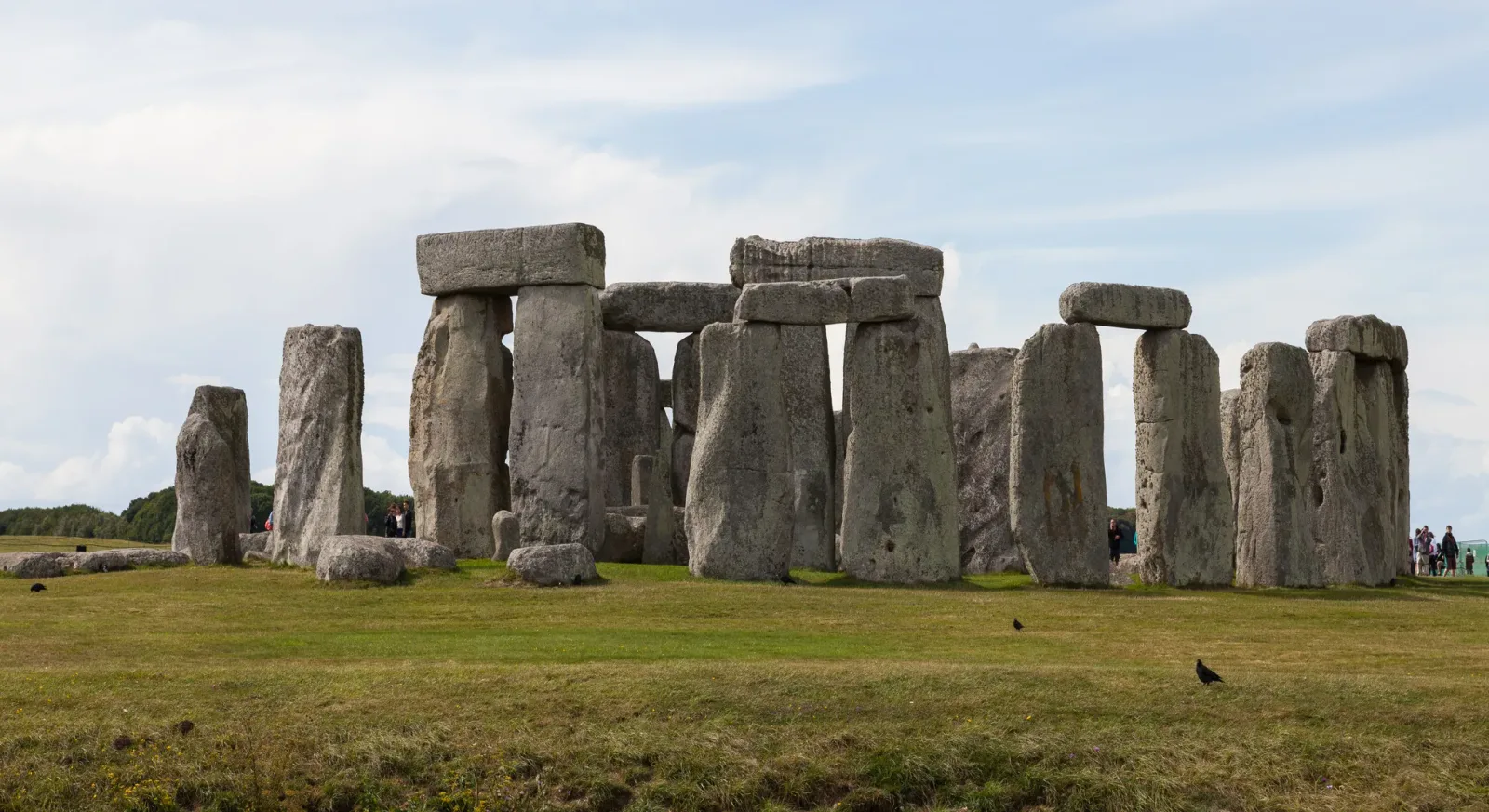 Stonehenge’s 13,228-pound Altar Stone transported 435 miles by humans