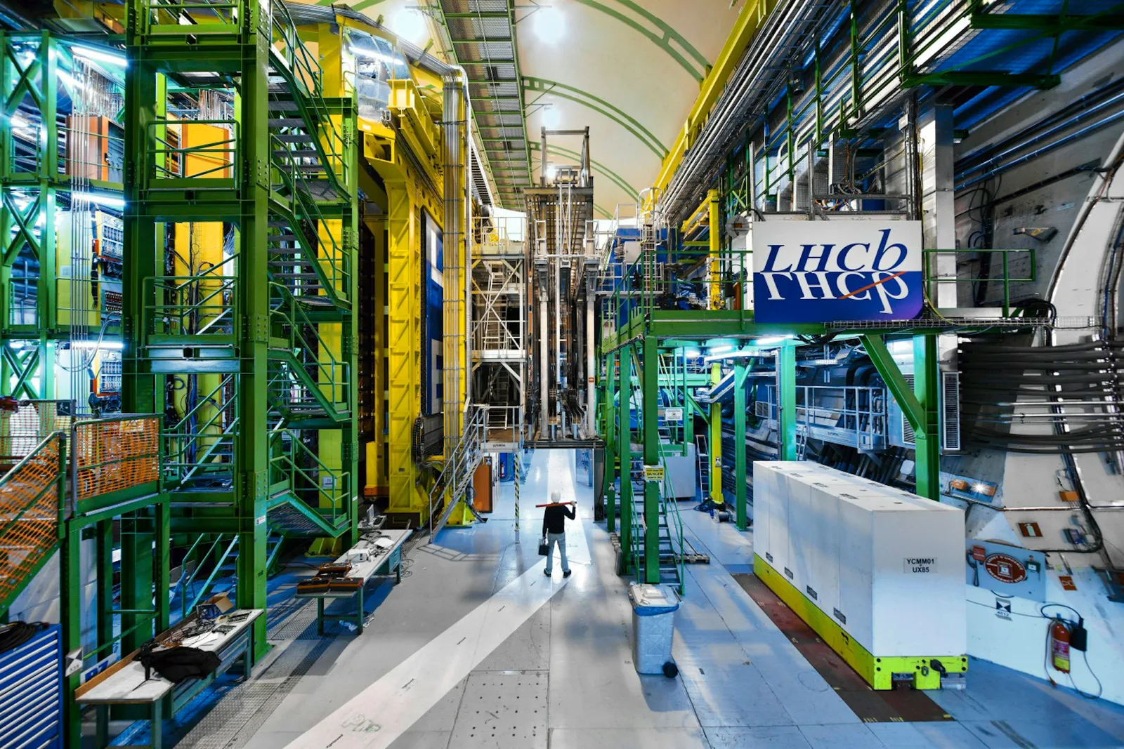 Physiker am CERN könnten auf der Schwelle zur Entdeckung neuer Physik stehen