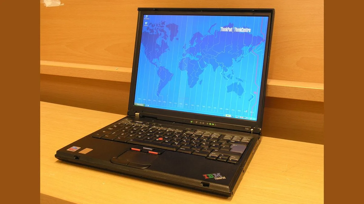 IBM ThinkPad T43: Ein Enthusiast installiert 26 Windows-Versionen von NT 4.0 bis 10 auf der Single-Core-Legende ohne Virtualisierung
