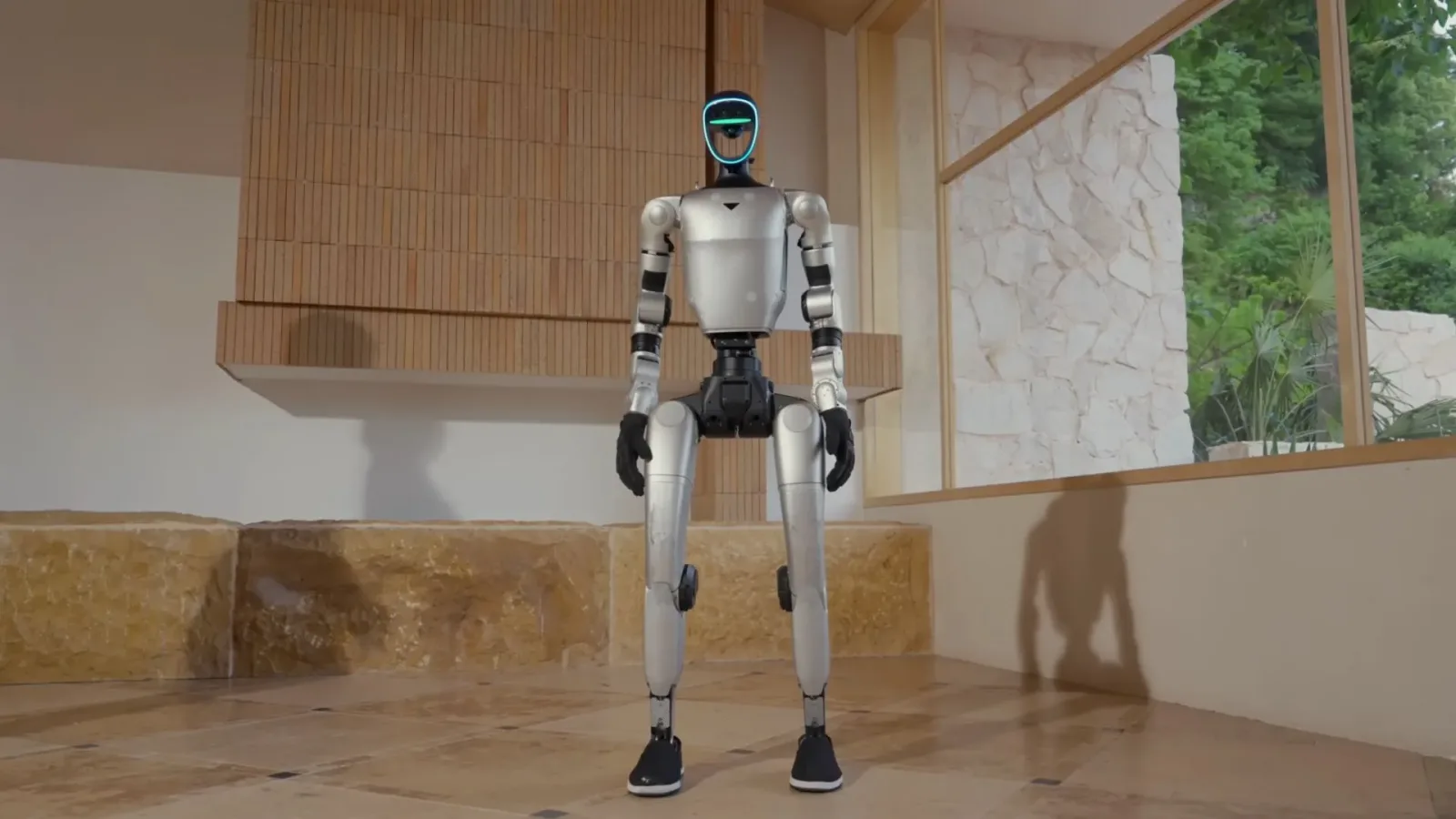 Humanoid robots stun crowd by doing delicate tasks at Tokyo summit