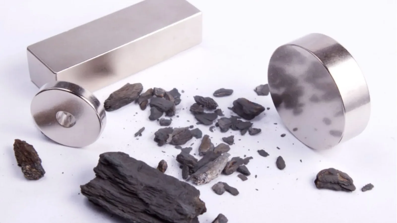 US firm to deliver rare earth magnets for defense applications