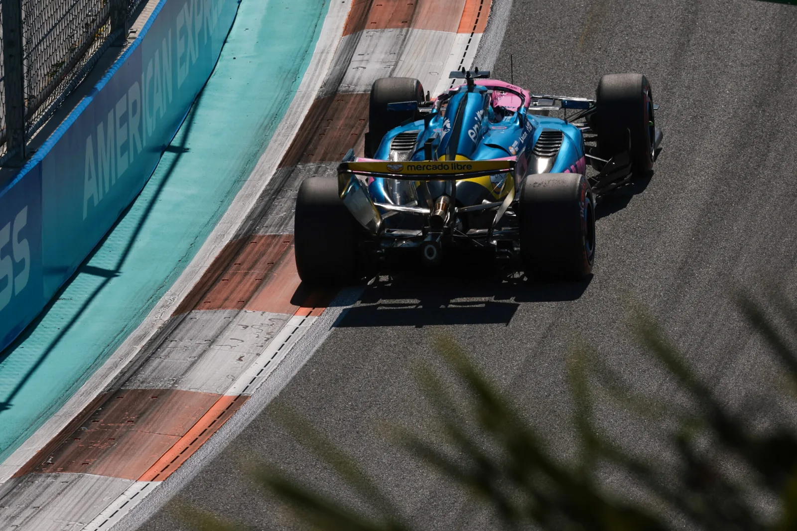 Alpine trennt sich nach Gerüchten über Mercedes-Kundenkürzung von der Total Engine Isolation