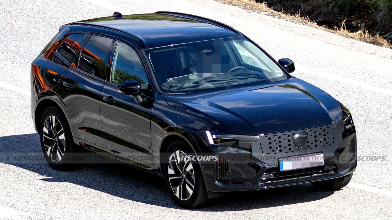 Volvo's Decade-Old XC60 Just Got A Facelift, And Another One Is Already Coming | Carscoops